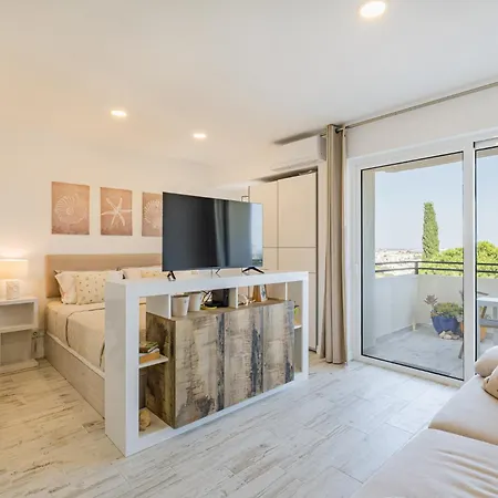 Apartamento White - Garden & Sea View *